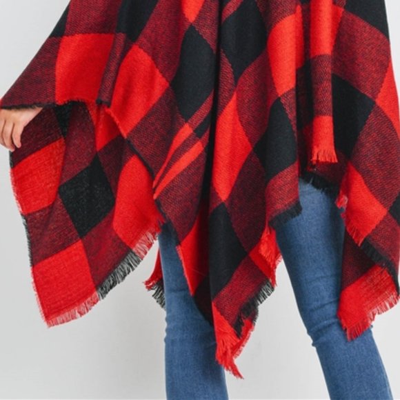 CASUAL DOLLZ red plaid print oversized Pullover Po - Picture 9 of 9